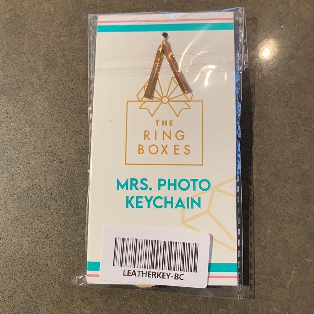 Mrs. Photo Keychain - Picture 2 of 2